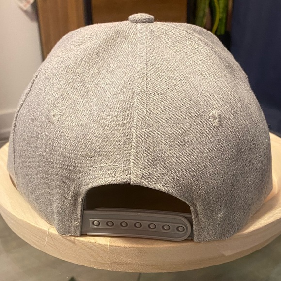 NEW OCB Snapback Hat in Grey - Picture 3 of 3